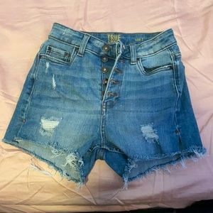 True craft Jean shorts